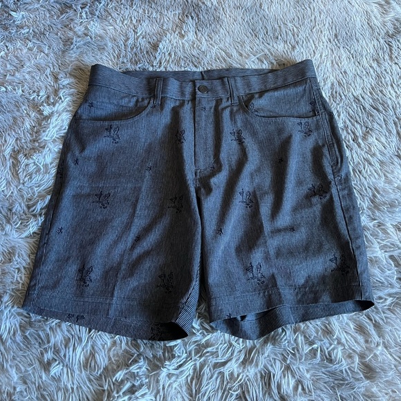 Original Penguin Men’s like new all over print shorts - Picture 1 of 3